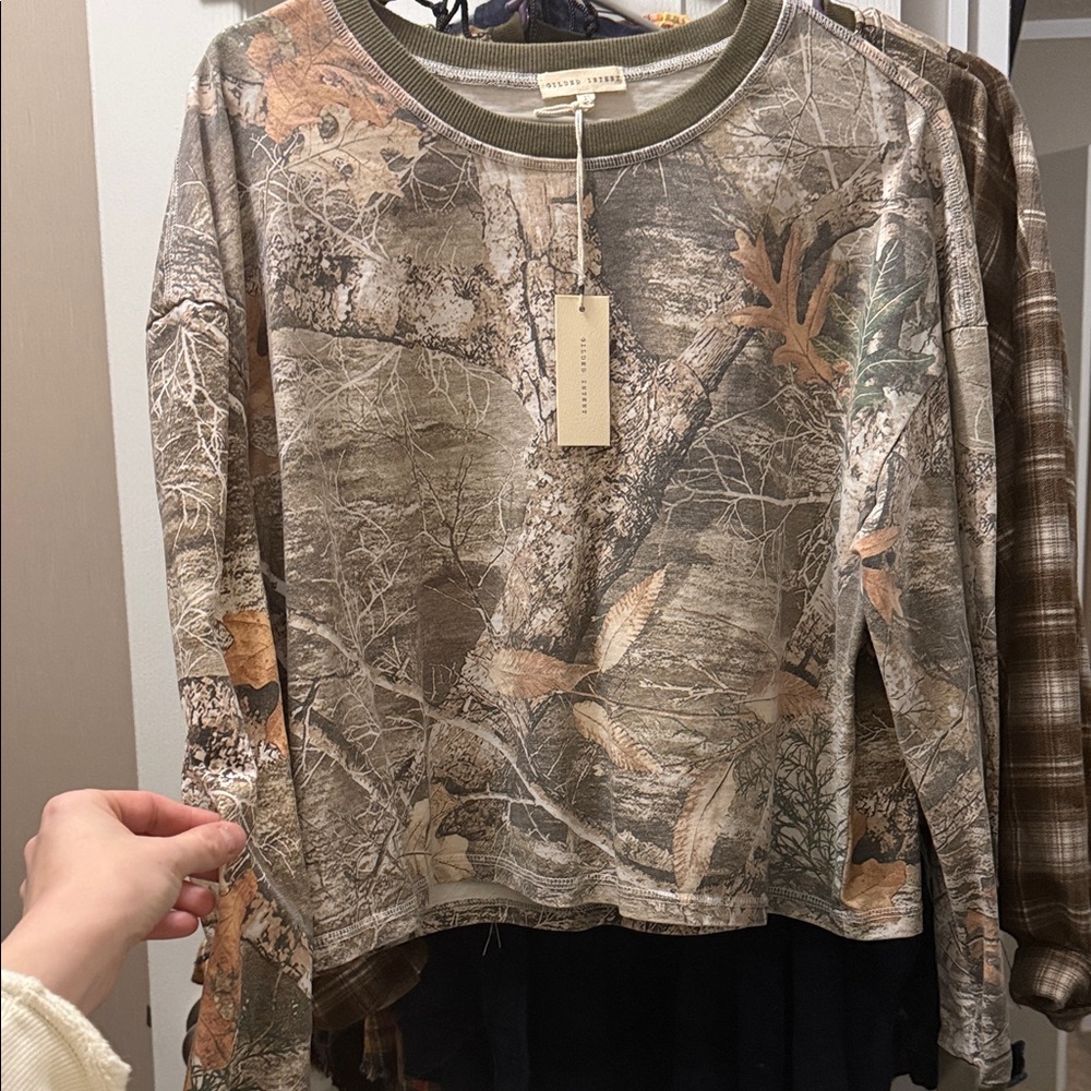 Buckle Camouflage Crop Top
